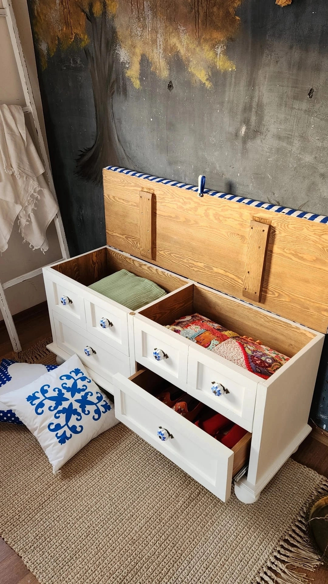 Masif Beyaz Bench & Bank Depolama