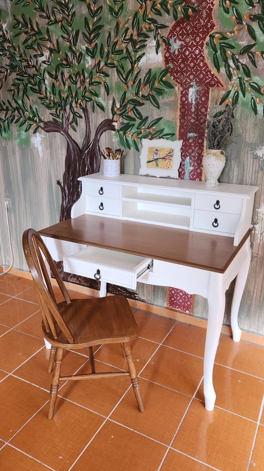 Beyaz Çalışma Masası