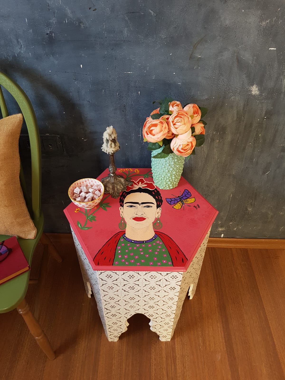 El Çizim Frida Kahlo Sehpa